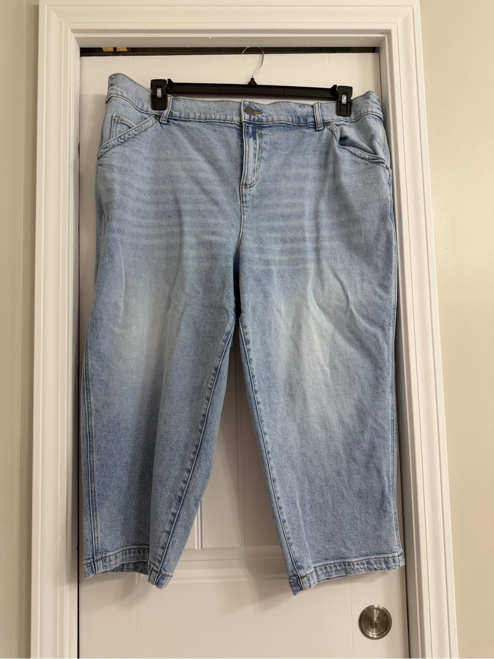 Lane Bryant Light Blue Cropped Boyfriend Jeans